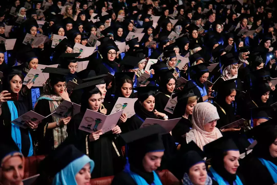 عکاسی فارغ التحصیلی از فائزه, حمیدیا