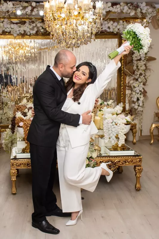 نمونه کار عکاسی عقد، عروسی و فرمالیته توسط تیمورزاده که در تاریخ 1402-07-02 ** یک‌شنبه  **  ساعت 12:51AM بارگذاری شده است.