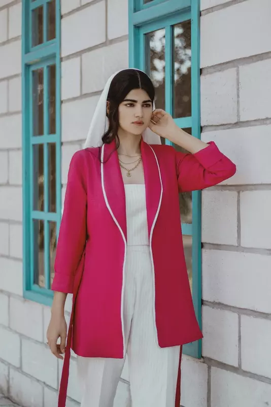 نمونه کار عکاسی مدلینگ ، پوشاک و لباس توسط خدایارنژاد که در تاریخ 1402-08-05 ** جمعه  **  ساعت 10:57AM بارگذاری شده است.