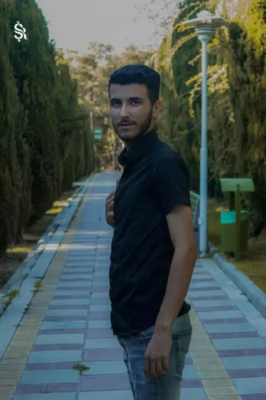 نمونه کار عکاسی چهره - پروفایل توسط جیرانی که در تاریخ 1402-08-06 ** شنبه  **  ساعت 06:02PM بارگذاری شده است.