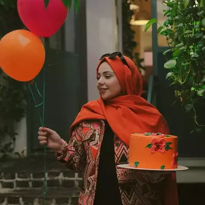 ژست عکس دخترانه / زنانه