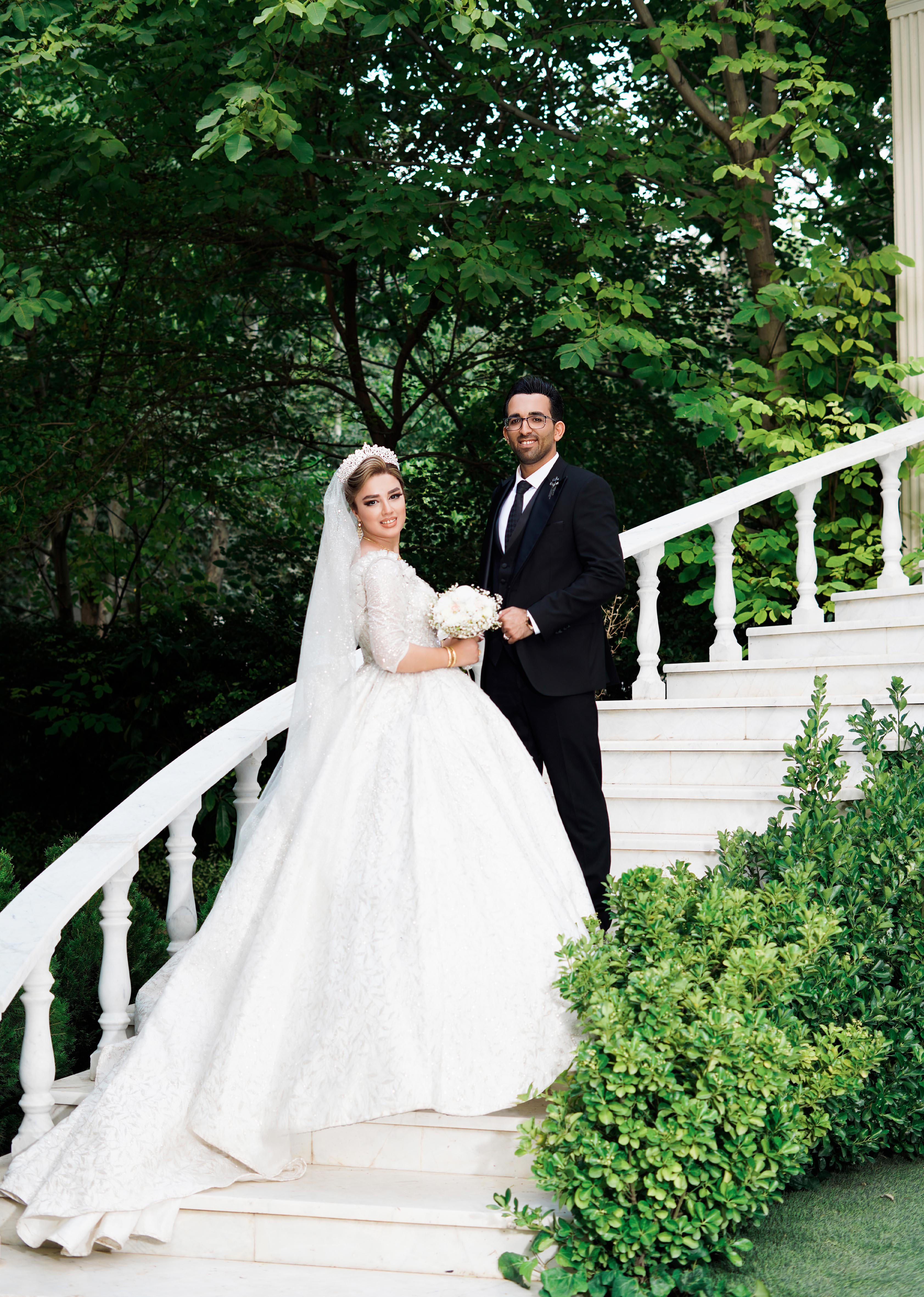 ژست عکس عروس و داماد