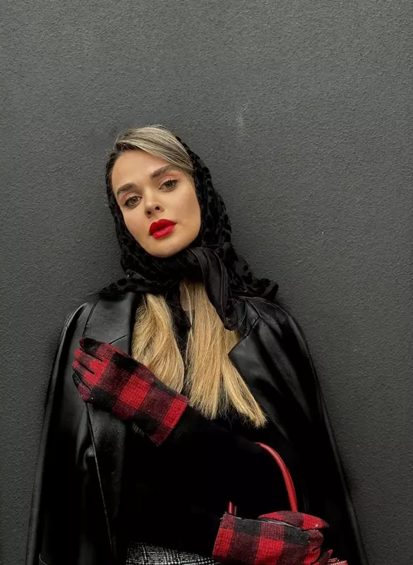 روتوش عکس از هانیه  علیاطلب