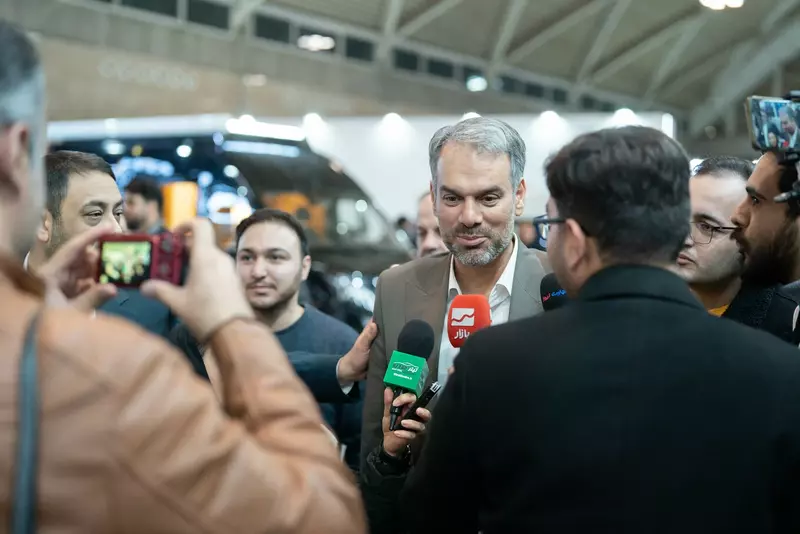 نمونه کار از بهزاد, ایازلو
