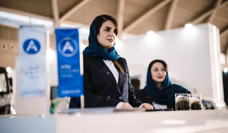 نمونه کار از بهزاد, ایازلو