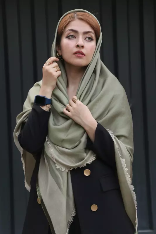 نمونه کار عکاسی مدلینگ ، پوشاک و لباس توسط محمدی که در تاریخ 1402-12-12 ** شنبه  **  ساعت 02:20PM بارگذاری شده است.