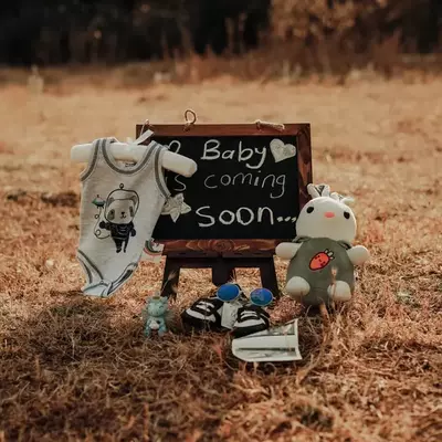 عکس زن حامله در حال درد در خانه