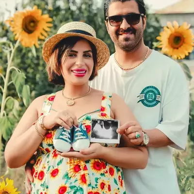 عکس زن حامله در حال درد در خانه