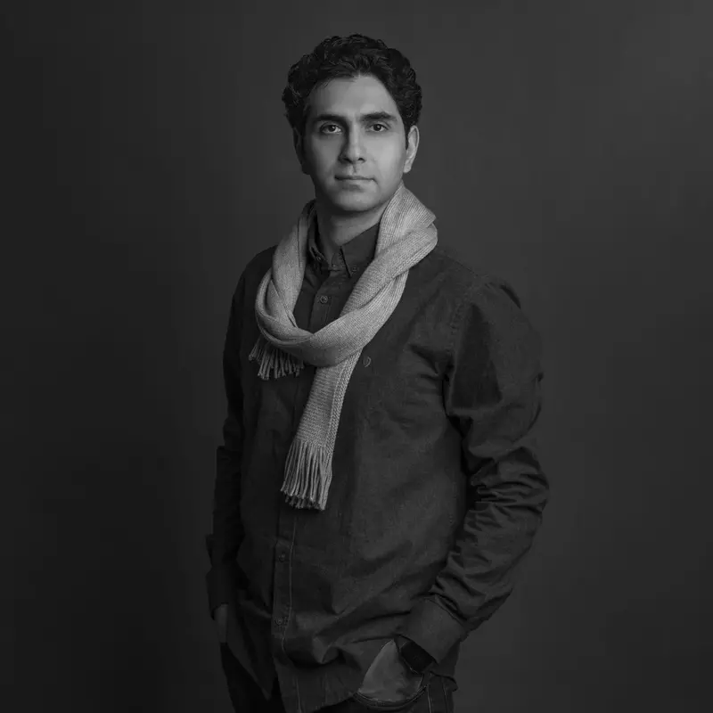 نمونه کار عکاسی پرتره سازمانی توسط کارگر که در تاریخ 1403-02-31 ** دوشنبه  **  ساعت 04:42PM بارگذاری شده است.