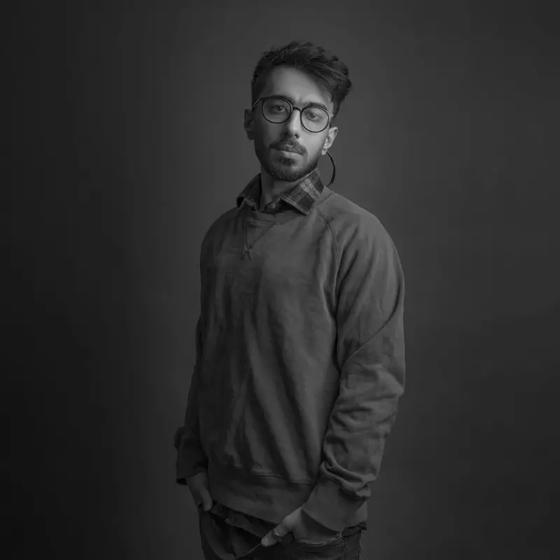 نمونه کار عکاسی پرتره سازمانی توسط کارگر که در تاریخ 1403-02-31 ** دوشنبه  **  ساعت 04:42PM بارگذاری شده است.