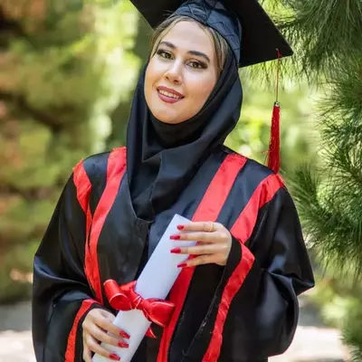 ژست عکس فارغ التحصیلی