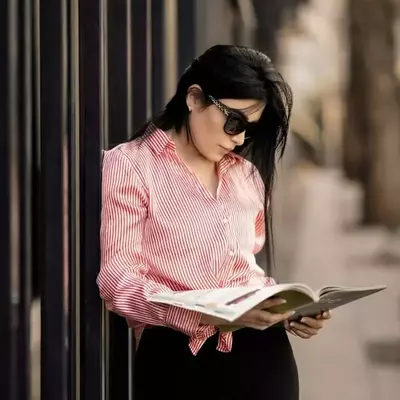 ژست عکس دخترانه / زنانه