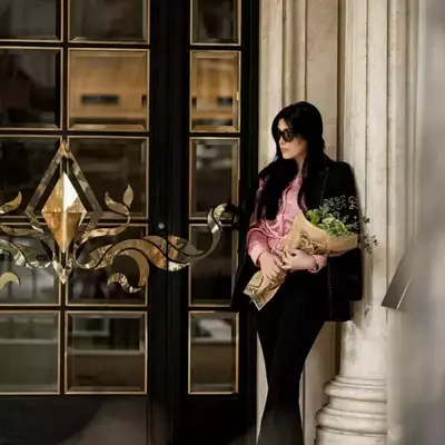 ژست عکس دخترانه / زنانه
