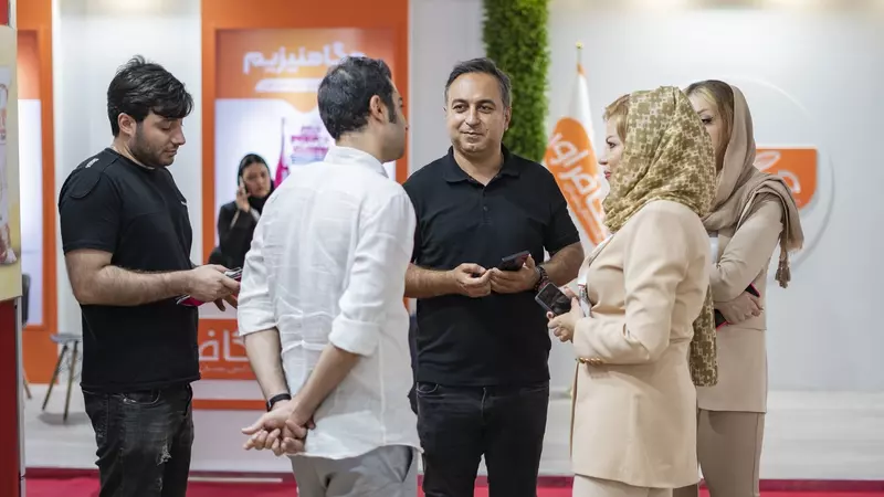 نمونه کار عکاسی همایش و رویداد توسط عبادی که در تاریخ 1403-06-03 ** شنبه  **  ساعت 09:57AM بارگذاری شده است.