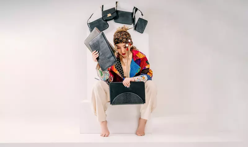 نمونه کار از بهزاد, ایازلو
