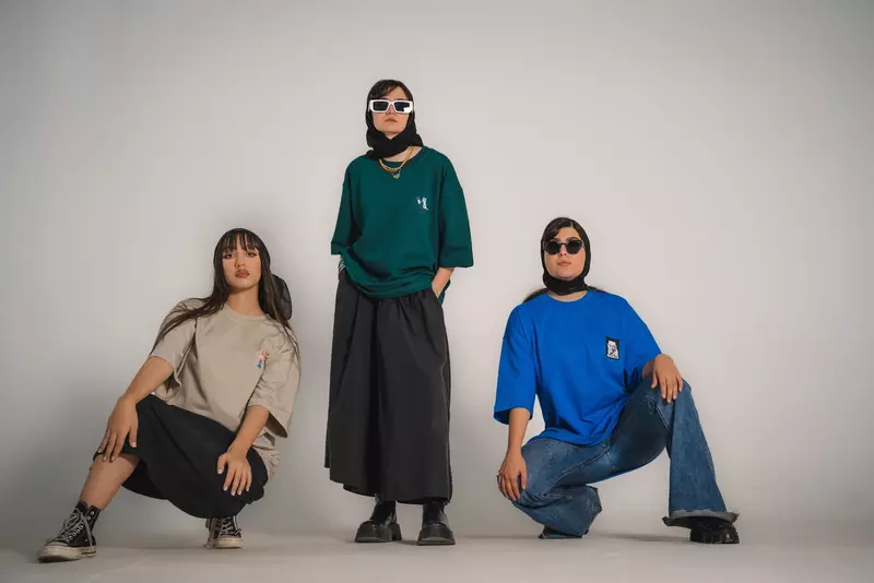 نمونه کار از بهزاد, ایازلو