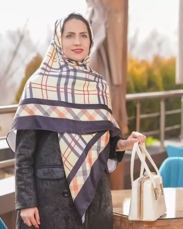 نمونه کار عکاسی مدلینگ ، پوشاک و لباس توسط کلیشادی که در تاریخ 1403-07-30 ** دوشنبه  **  ساعت 12:46PM بارگذاری شده است.