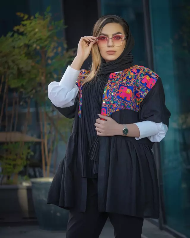 نمونه کار عکاسی مدلینگ ، پوشاک و لباس توسط کلیشادی که در تاریخ 1403-07-30 ** دوشنبه  **  ساعت 12:46PM بارگذاری شده است.
