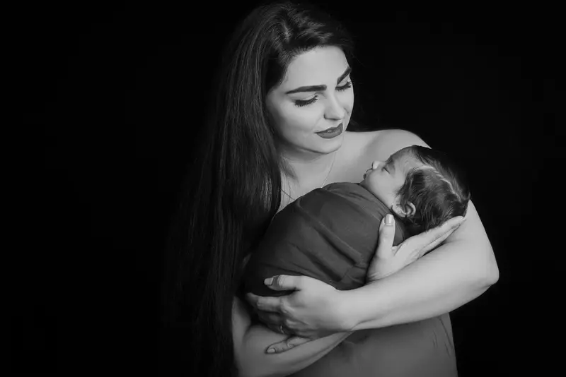 نمونه کار عکاسی نوزاد توسط مسگری که در تاریخ 1403-08-20 ** یک‌شنبه  **  ساعت 03:33PM بارگذاری شده است.