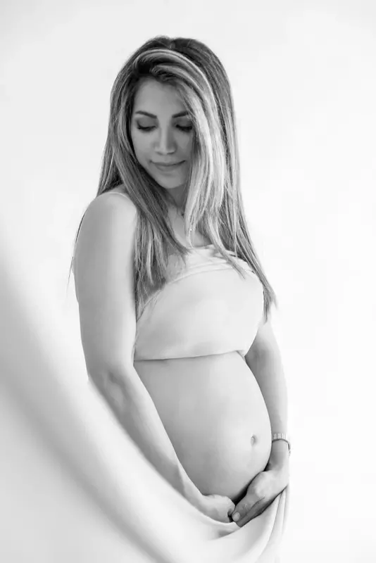 نمونه کار عکاسی بارداری توسط مسگری که در تاریخ 1403-08-20 ** یک‌شنبه  **  ساعت 03:39PM بارگذاری شده است.