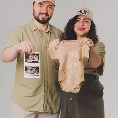 عکس زن حامله در حال درد در خانه