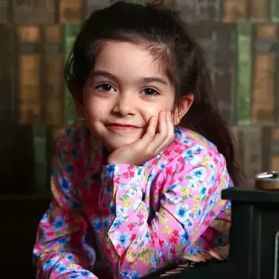نمونه کار عکاسی کودک توسط فخار 