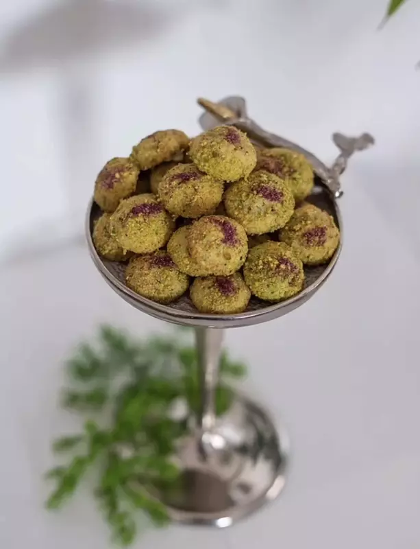 نمونه کار عکاسی پارمیس مقدسین