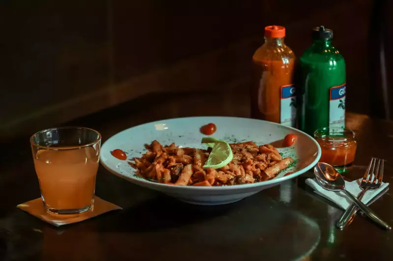 نمونه کار عکاسی ماه تی تی فخار