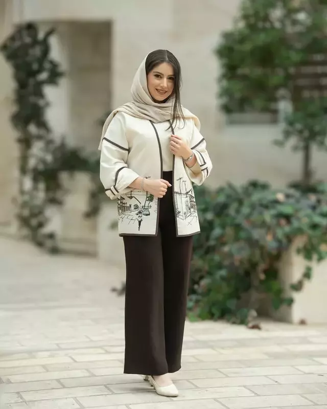 نمونه کار عکاسی مدلینگ ، پوشاک و لباس توسط آرین که در تاریخ 1403-10-28 ** جمعه  **  ساعت 08:40PM بارگذاری شده است.