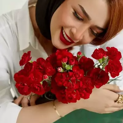 ژست عکس دخترانه / زنانه