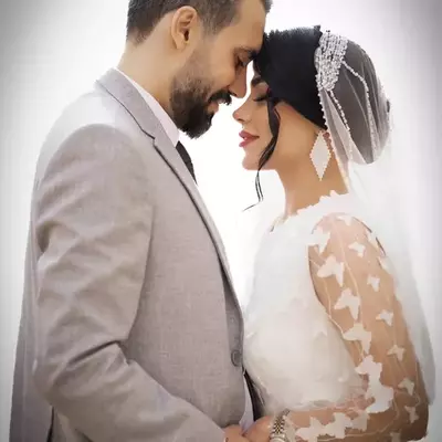 ژست عکس عروس و داماد