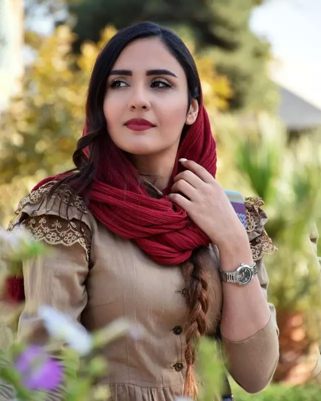 نمونه کار از المیرا باطنی