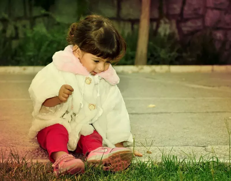 عکاسی کودک از المیرا باطنی