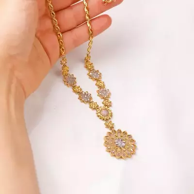 نمونه کار عکاسی طلا و جواهر توسط شیرمحمدی 
