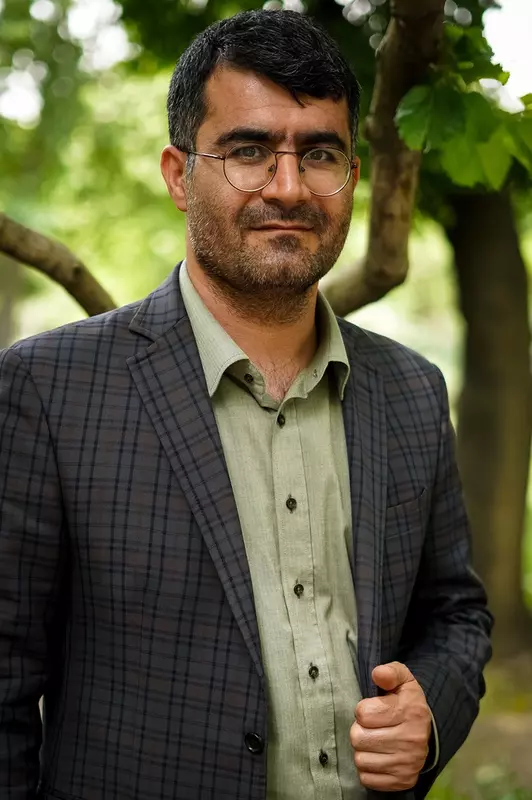 نمونه کار عکاسی چهره - پروفایل توسط قریشی که در تاریخ 1404-02-20 ** شنبه  **  ساعت 02:09PM بارگذاری شده است.