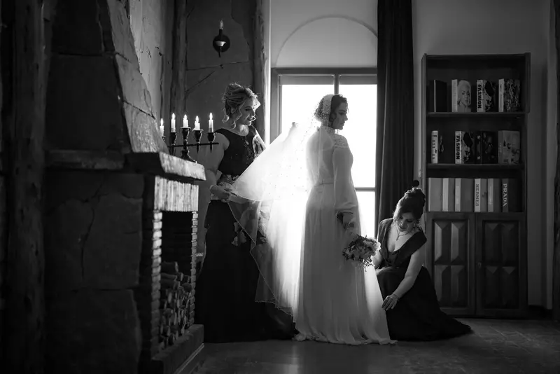 نمونه کار از بهزاد, ایازلو