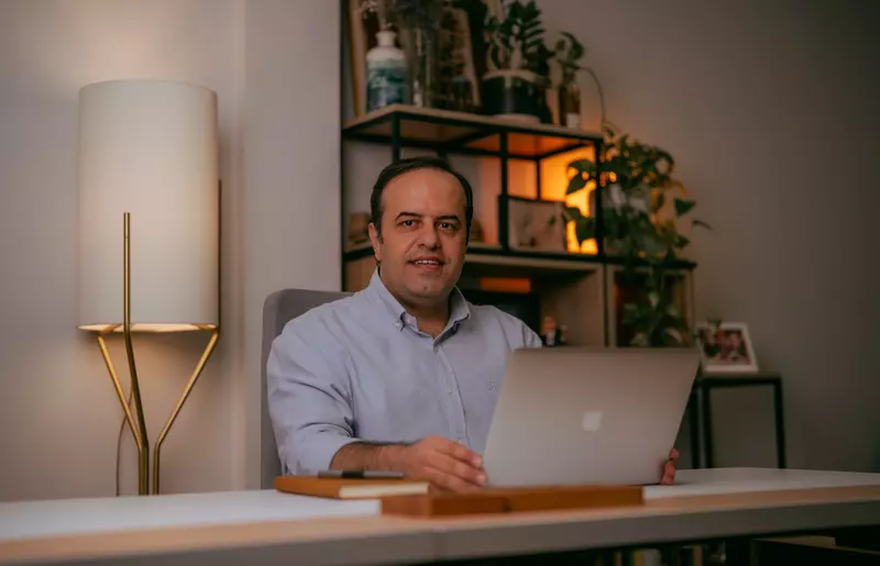 نمونه کار از بهزاد, ایازلو