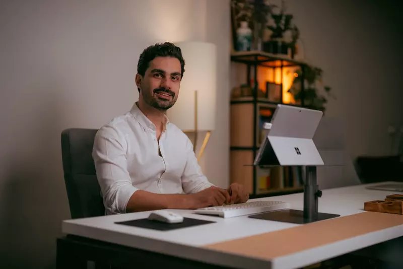 نمونه کار از بهزاد, ایازلو