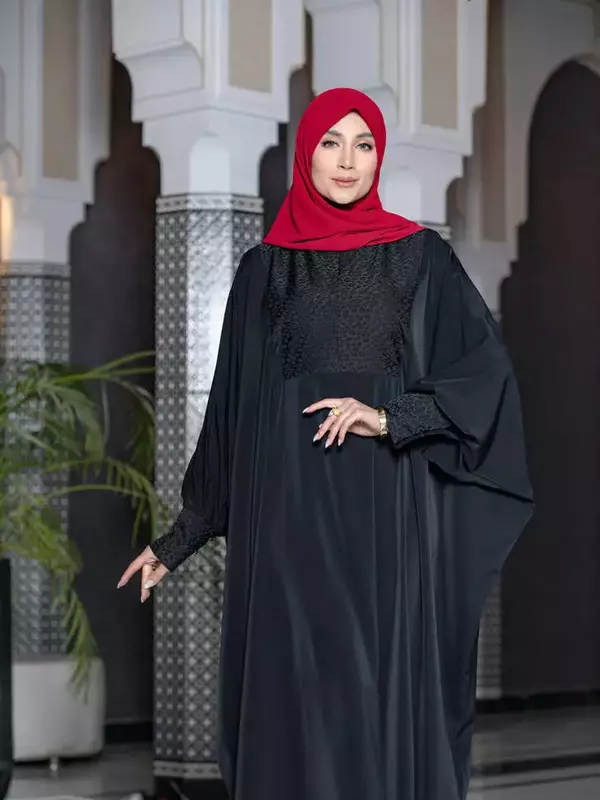 نمونه کار عکاسی مدلینگ ، پوشاک و لباس توسط صفدری که در تاریخ 1404-03-08 ** پنج‌شنبه  **  ساعت 12:02PM بارگذاری شده است.