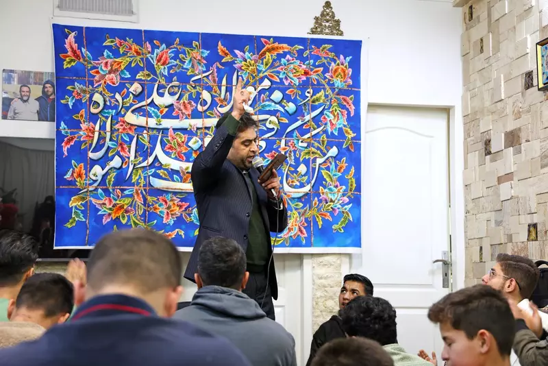 نمونه کار عکاسی مذهبی توسط اسحاقیان که در تاریخ 1404-03-11 ** یک‌شنبه  **  ساعت 03:05PM بارگذاری شده است.