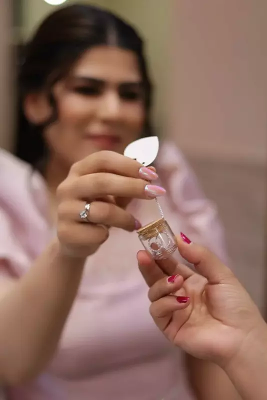 نمونه کار عکاسی عقد، عروسی و فرمالیته توسط سعادت فر که در تاریخ 1404-03-18 ** یک‌شنبه  **  ساعت 02:43PM بارگذاری شده است.