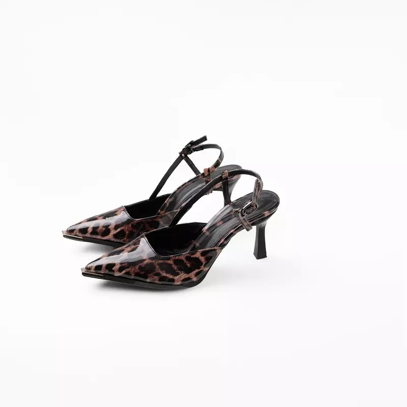 عکاسی صنعتی و زمینه سفید از آنیتا شیرمحمدی