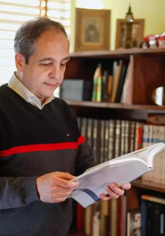 نمونه کار عکاسی پرتره سازمانی توسط جمال زاده که در تاریخ 1404-04-29 ** یک‌شنبه  **  ساعت 09:21PM بارگذاری شده است.