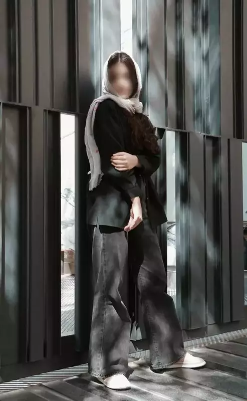 نمونه کار عکاسی مدلینگ ، پوشاک و لباس توسط متولی که در تاریخ 1404-04-31 ** سه‌شنبه  **  ساعت 05:29PM بارگذاری شده است.