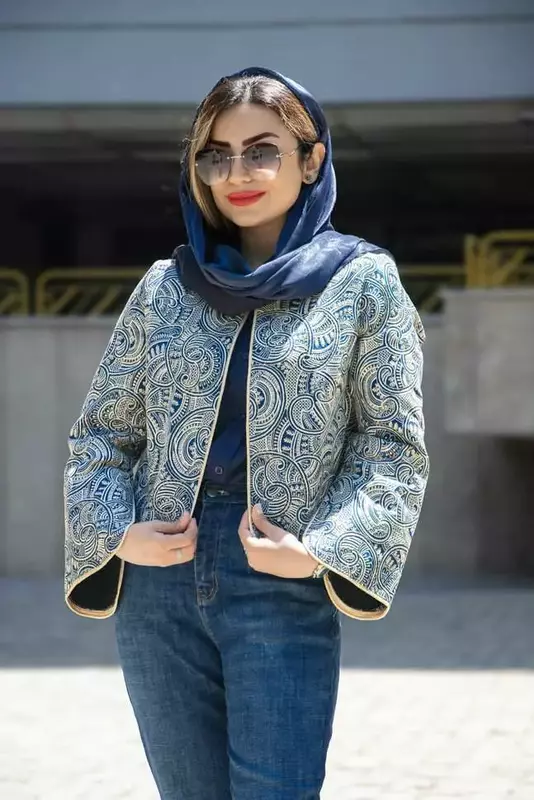 نمونه کار عکاسی مدلینگ ، پوشاک و لباس توسط ایزدمهر که در تاریخ 1404-05-17 ** جمعه  **  ساعت 03:36AM بارگذاری شده است.