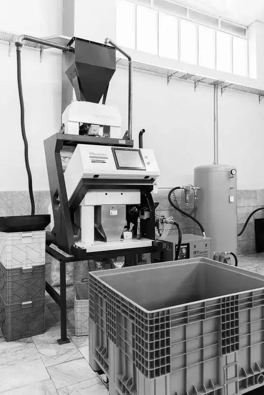 نمونه کار عکاسی خط تولید توسط میرجلیلی که در تاریخ 1404-05-18 ** شنبه  **  ساعت 10:44AM بارگذاری شده است.