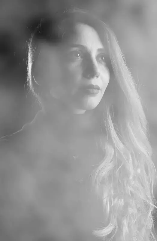 عکاسی چهره - پروفایل از مریم السادات میرمحمد