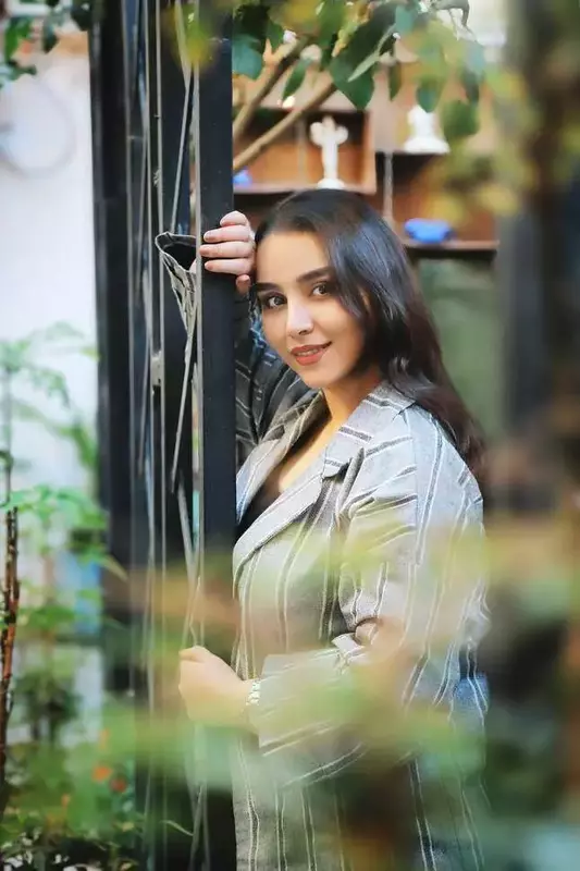 نمونه کار عکاسی کیمیا زندیه