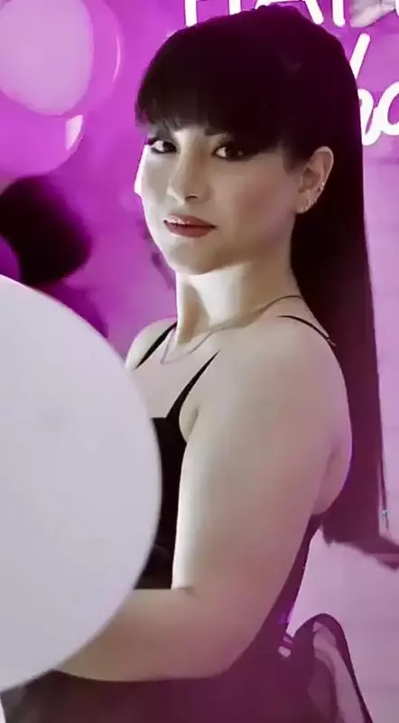 نمونه کار عکاسی تولد - مهمانی - دورهمی توسط قاسمی که در تاریخ 1404-07-07 ** دوشنبه  **  ساعت 12:10AM بارگذاری شده است.