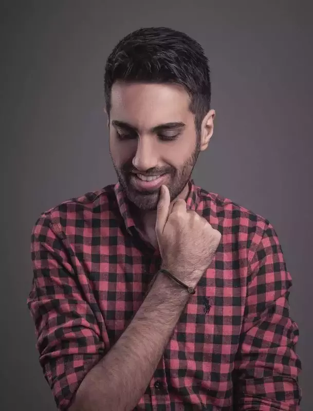 عکاسی چهره - پروفایل از بهنام بیگی